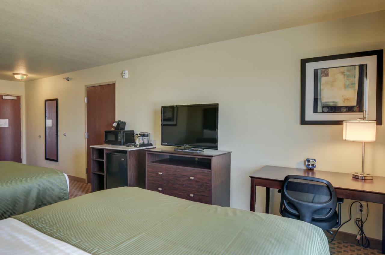Cobblestone Inn & Suites-Kersey Exteriér fotografie