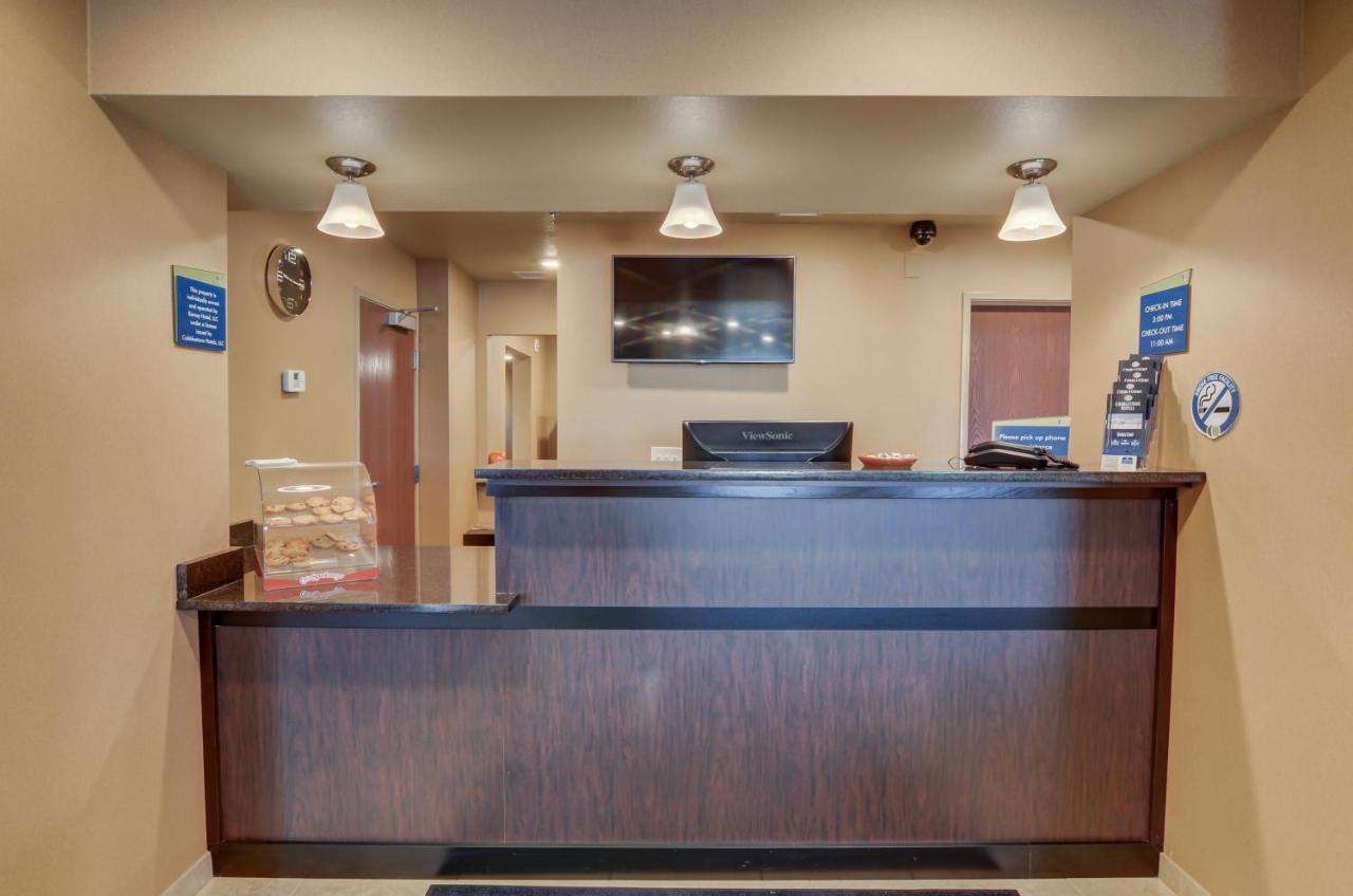 Cobblestone Inn & Suites-Kersey Exteriér fotografie